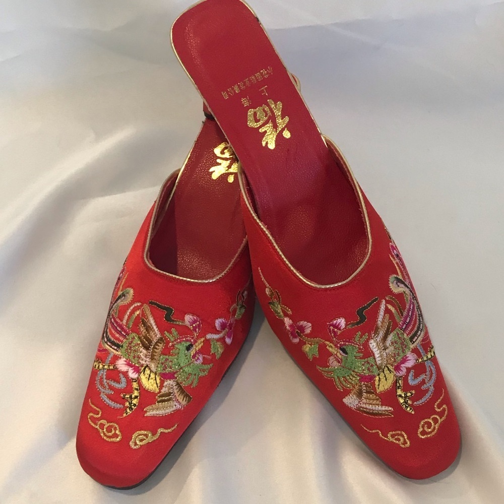Elegant Red Embroidered Women's Mules